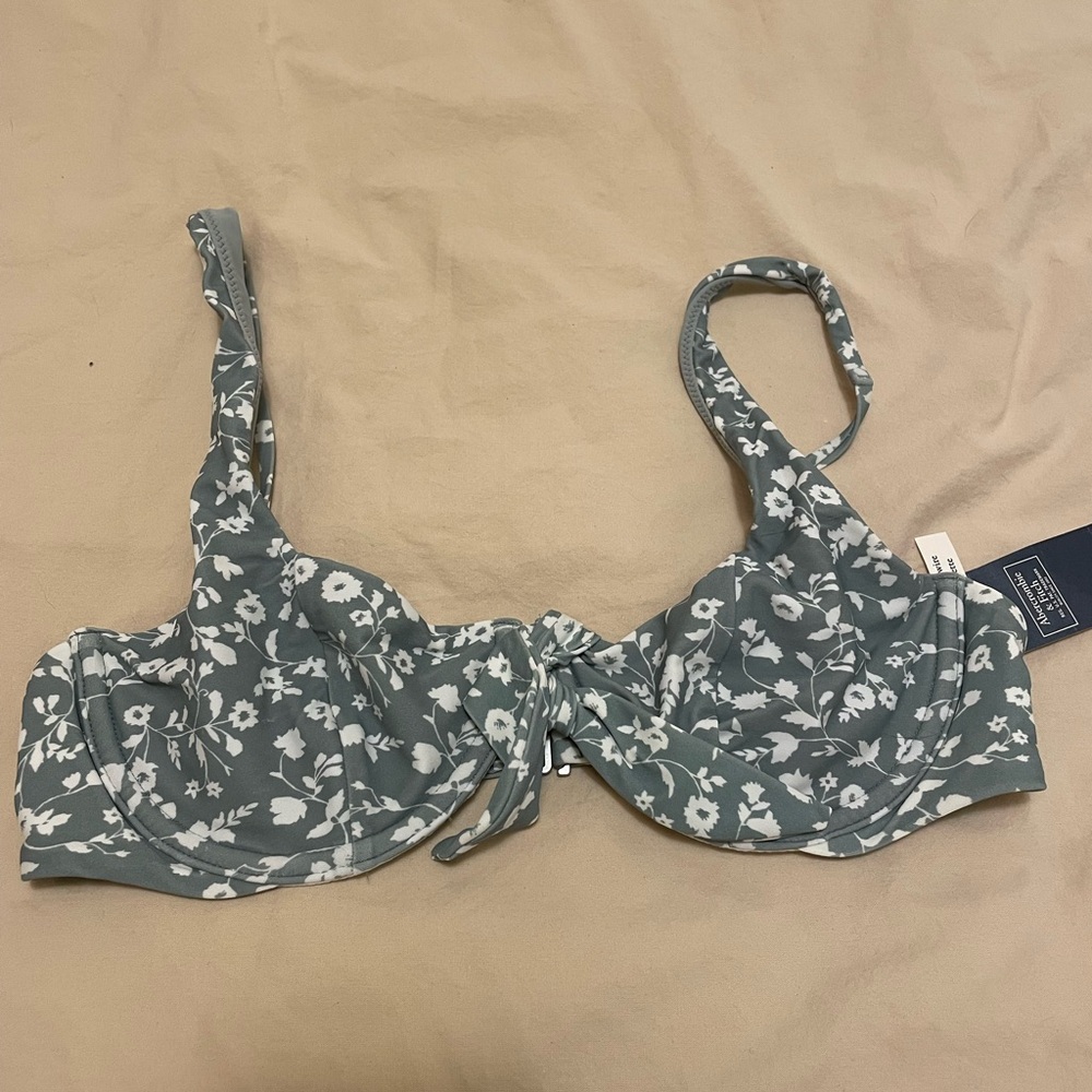 Abercrombie Floral Underwire Bikini Top